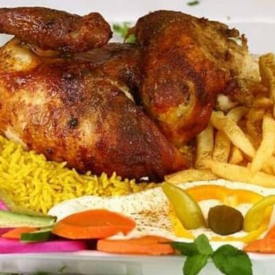 ربع دجاج مشوي مع فخذ