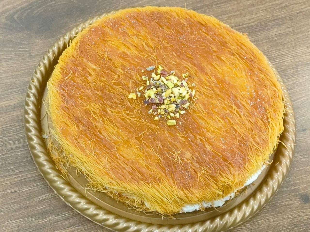 Kunafa Othmanlia With Qeshta Medium