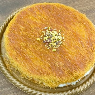 Kunafa Othmanlia With Qeshta Medium