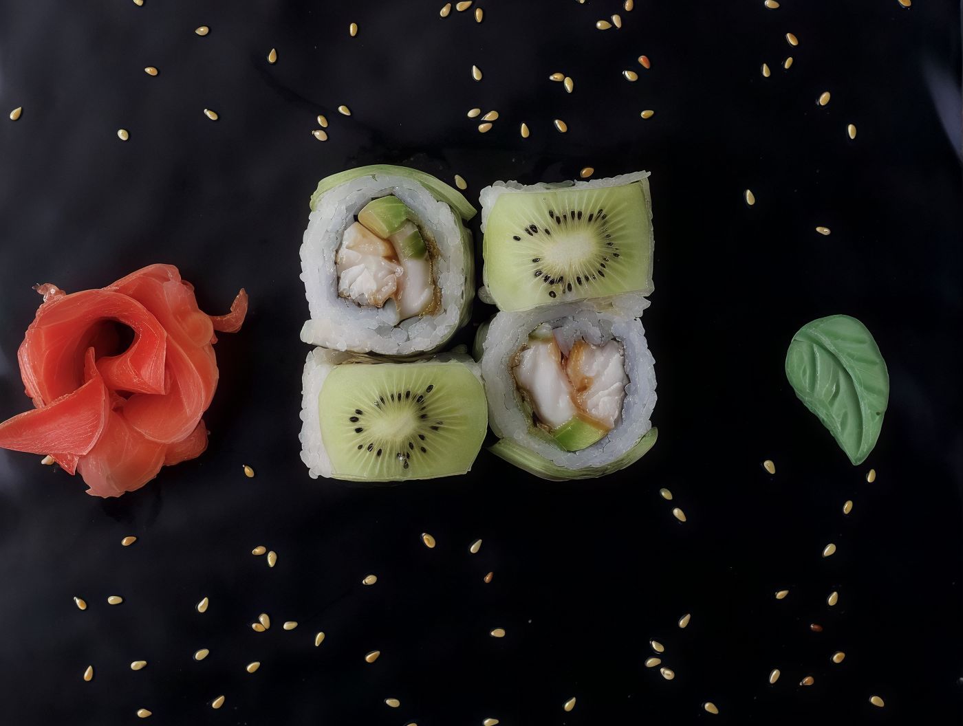 Kiwi Rainbow Roll