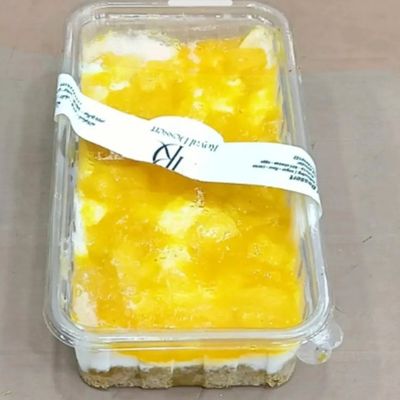 Mango Box With Kunafa