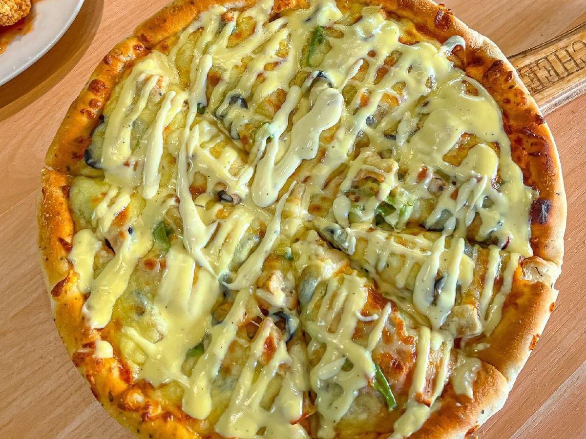 Chicken Caesar Pizza