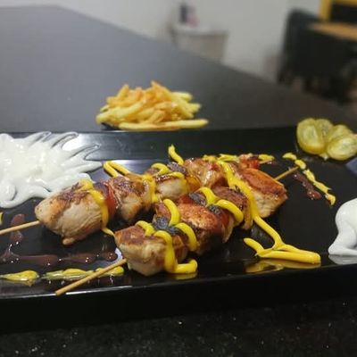 1/4 Shish Tawook Meal