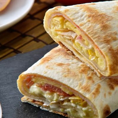 Special Smoked Turkey Roll
