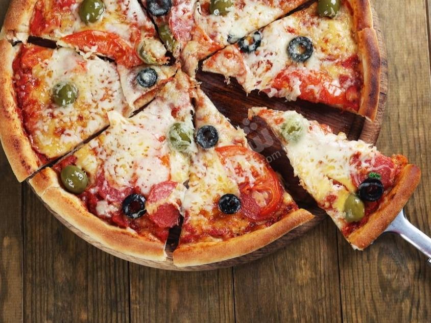 Hot Dog Pizza with Jalapeños