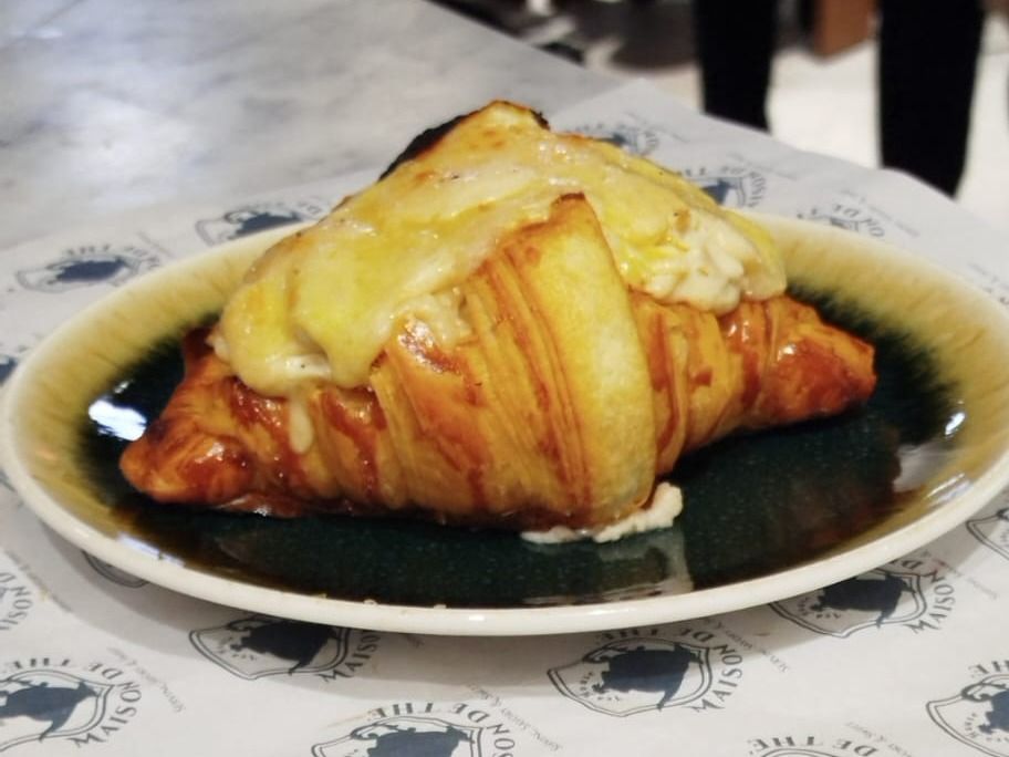 Croissant Sandwich Bechamel