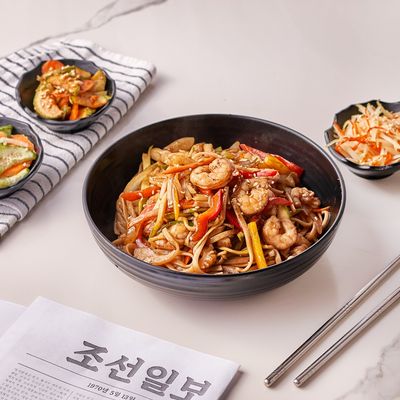 Stir Fried Seafood Noodles
