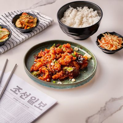 Spicy Fried Chicken With Garlic Sauce