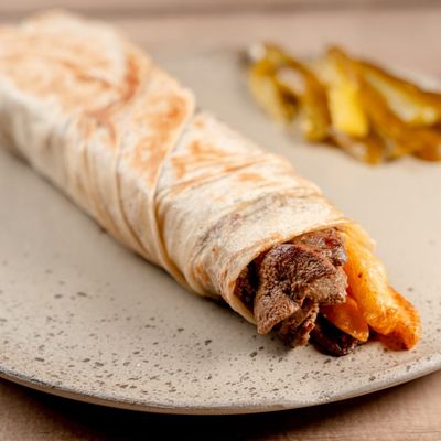 Liver sandwich with Syrian bread and potatoes