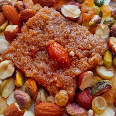 Basbousa rice with nuts and ice cream