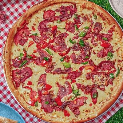 Pastrami Pizza Kiri Italian