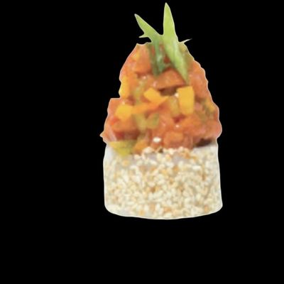 Salmon Yuki Maki Roll