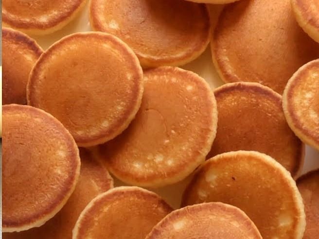 Mini Pistachio Pancakes, 15 Pieces