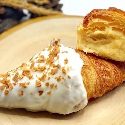 White Chocolate Croissant