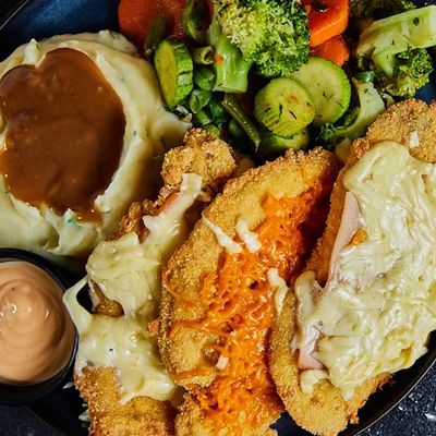 Chicken Cheese And Smoked Turky