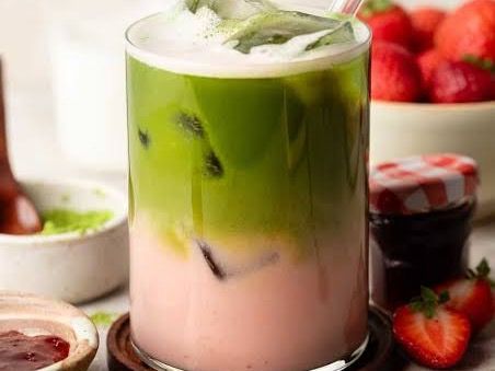 Ice Strawberry Matcha