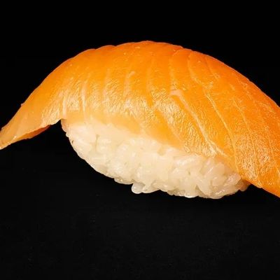 Nigiri Salmon - By 1 Pcs