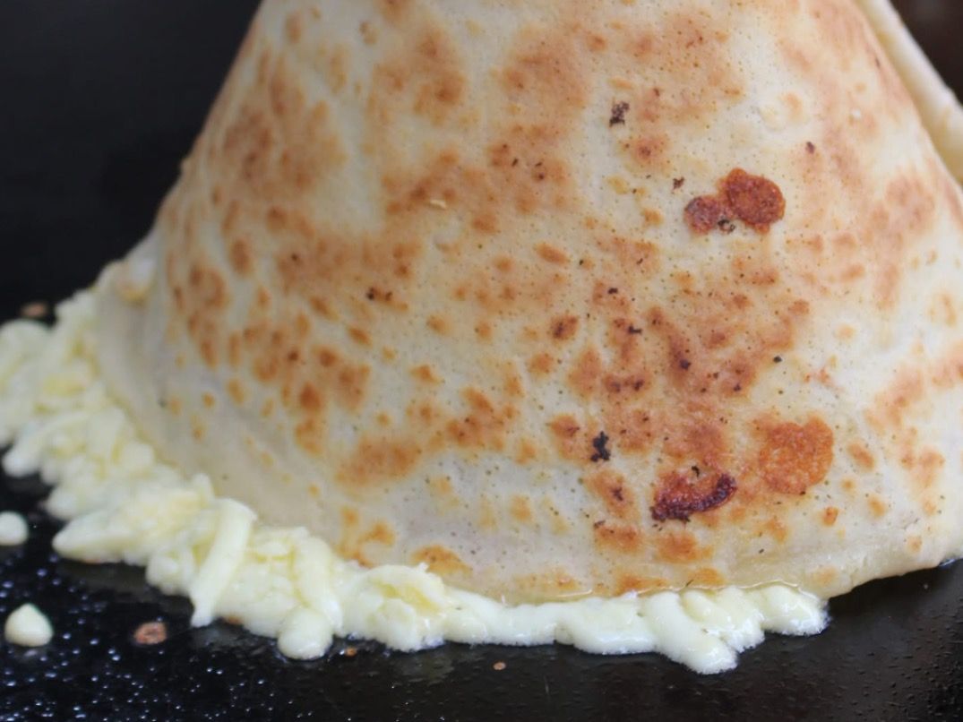 Chicken War Cone Crepe