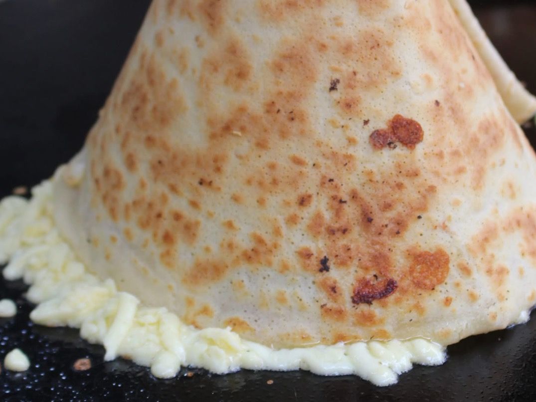 Crepe cone with meats