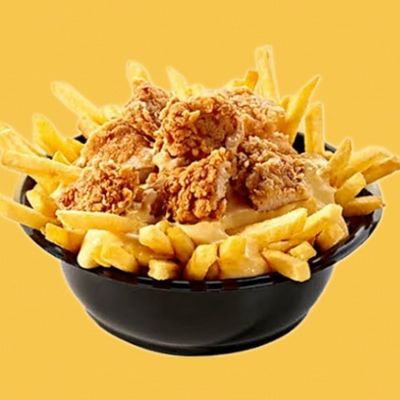 بطاطس مقلية بالجبن والدجاج