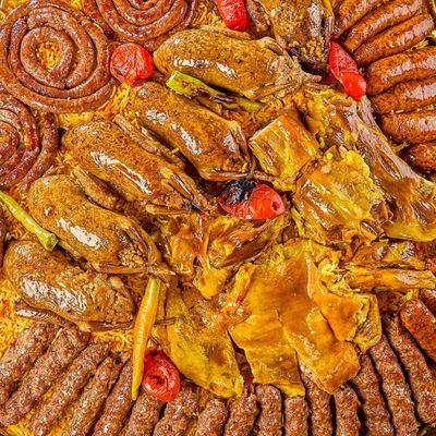 صينية حفلة لـ 6 إلى 8 أشخاص
