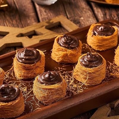 Chocolate Kunafa Bracelets
