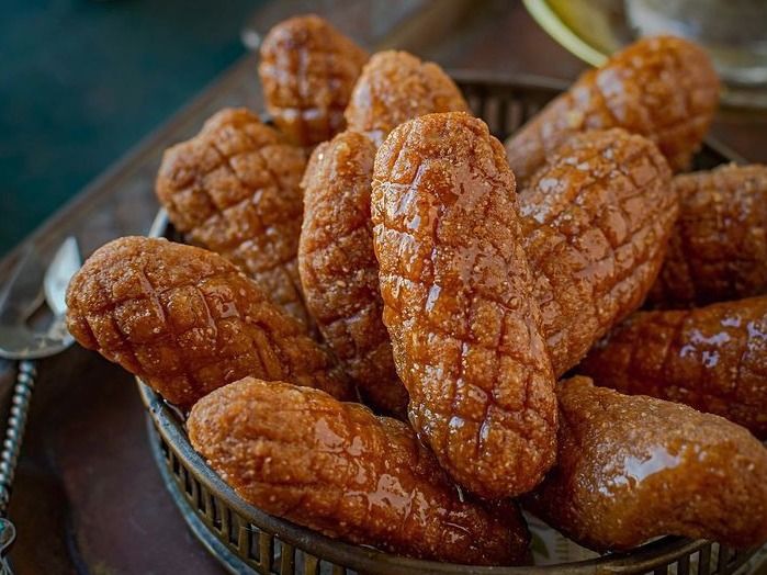 Quarter kilo Zeinab's fingers