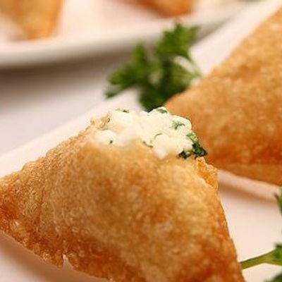 Cheese Samosa Plate (3 Pieces)