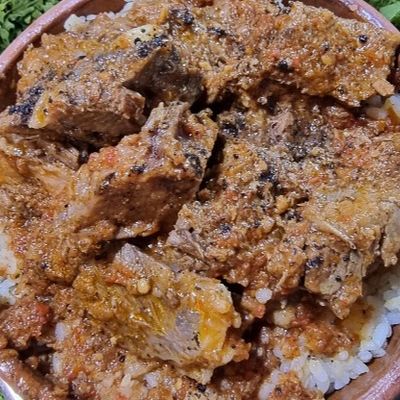 لحم فَتّة