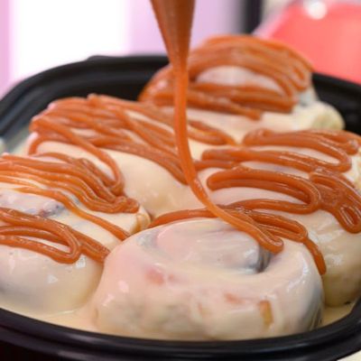 Cinnabon rolls photo 10
