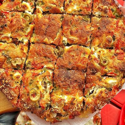 Spicy Oriental Chicken Crispy Pizza