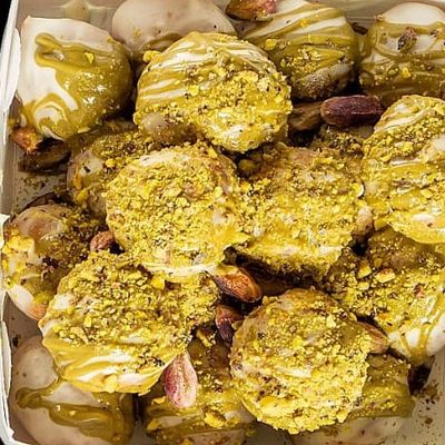 Pistachio or Kinder Zalabia