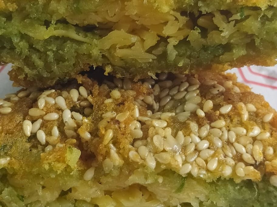 Taamia Patty Stuffed Pastrma