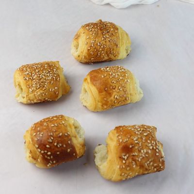 Mini white cheese pate