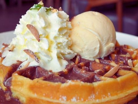 Nutella Waffle With Ice Cream