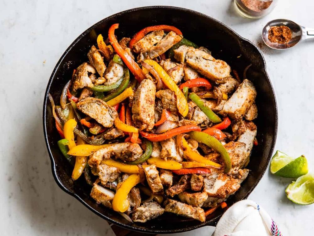 Grilled Chicken Meal with Bell Peppers And Sliced Onions