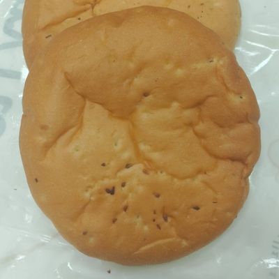 Plain patty with fennel and anise