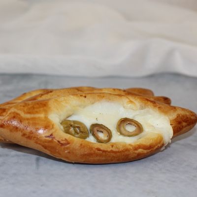 Sanfora Kiri Olive Manakish