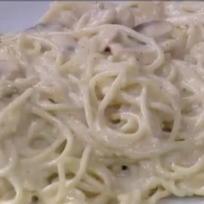 Spaghetti Pasta White Sauce