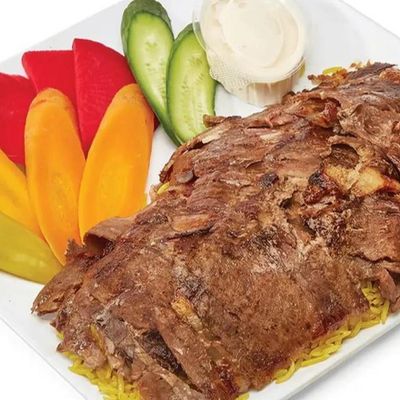 شاورما لحم وسط فته