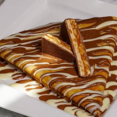 Snickers Crepe