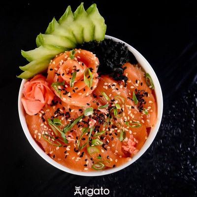 Spicy Salmon Chirachi