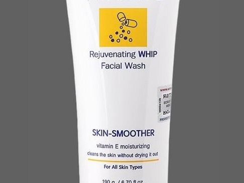 Vitamin E Rejuvenating Whip Facial Wash Skin-Smoother 190G