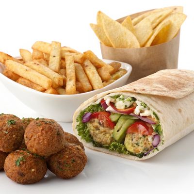 ساندويش فلافل وبطاطس بخبز فورنو