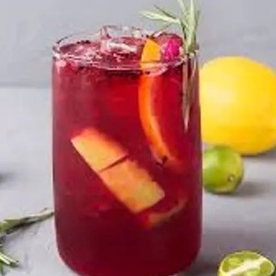 عنب مع كريمة
