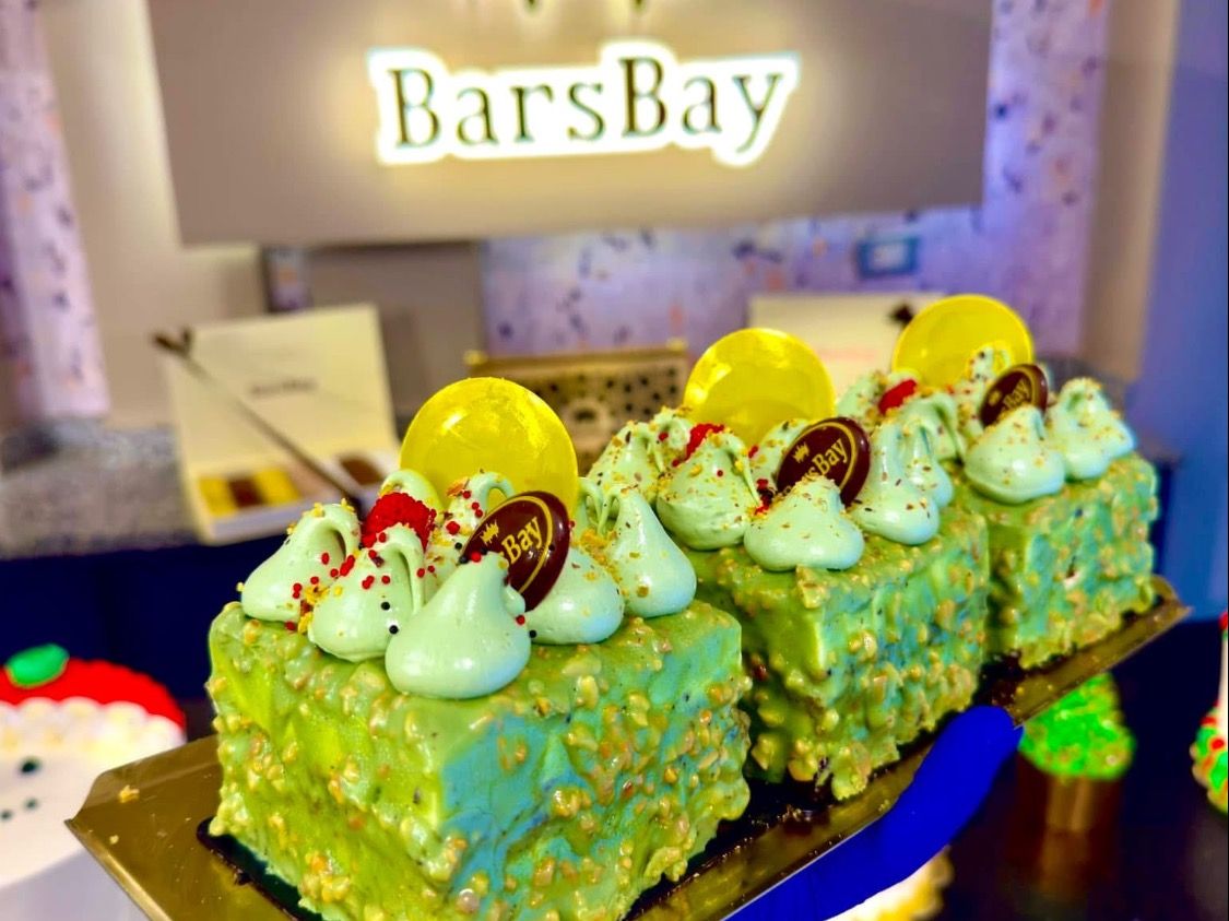Lux Mousse Gateau Cake