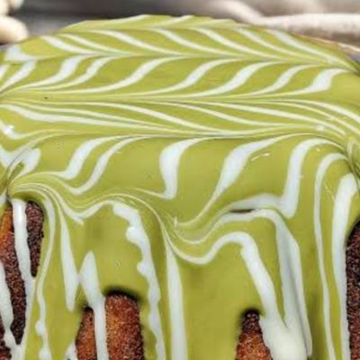 Pistachio Molten Cake