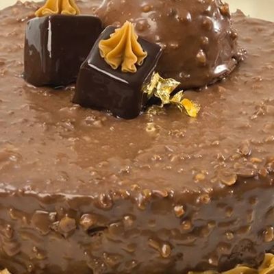 Ferrero Rocher Cheesecake
