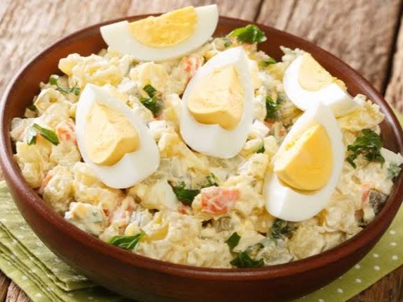 Mashed Potatoes With Eggs