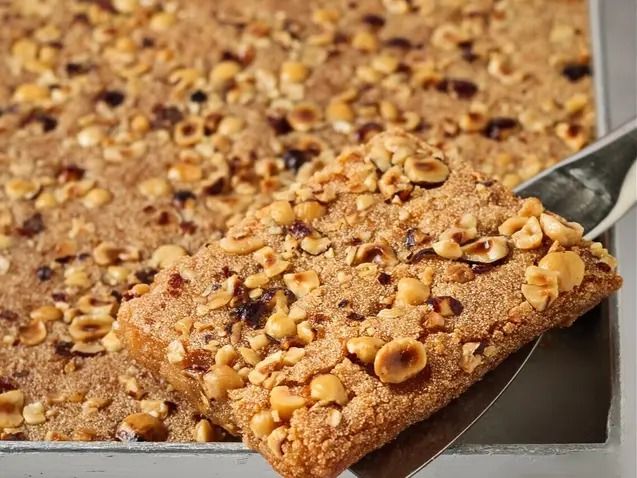 Crushed Hazelnut Basbousa